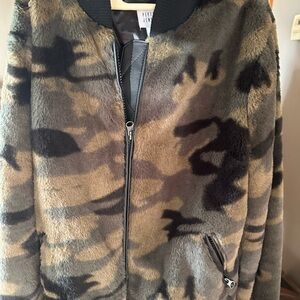 Evereve Peyton Jensen Camouflage Faux Fur Bomber Jacket